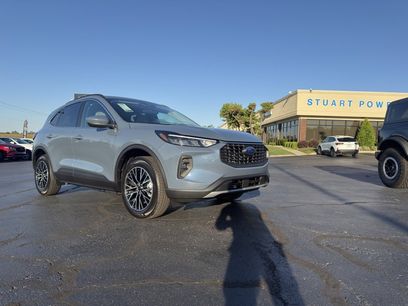 New 2025 Ford Escape SE