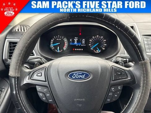 Used 2018 Ford Edge SE FWD image 6