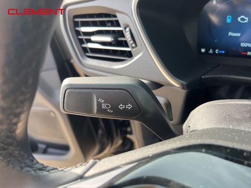 New 2024 Ford Escape SE w/ PHEV Premium Package image 8