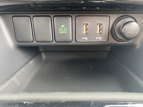 New 2026 Mitsubishi Eclipse Cross LE image 13