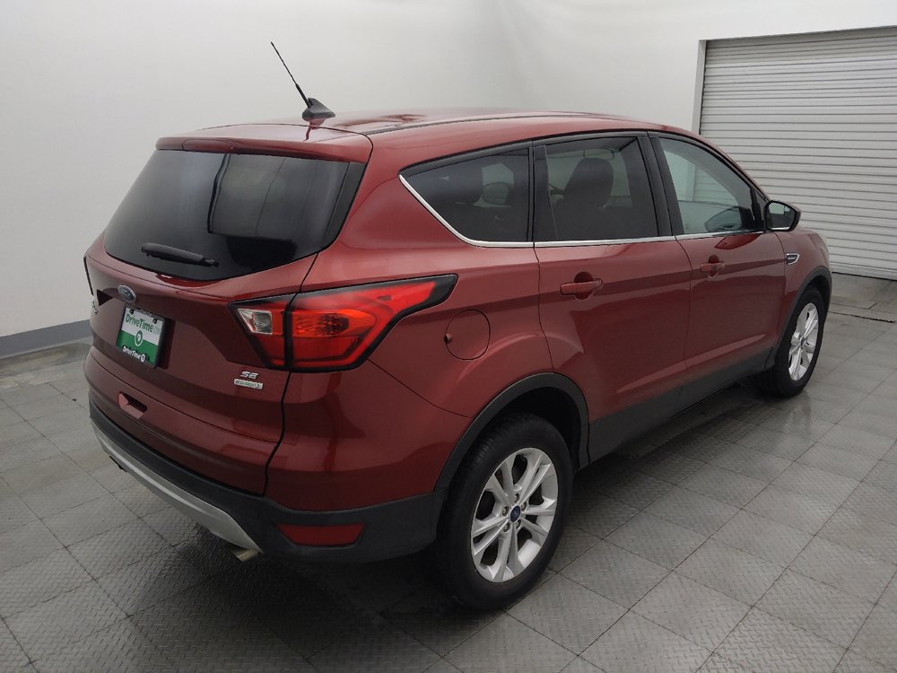 Used 2019 Ford Escape SE FWD image 9
