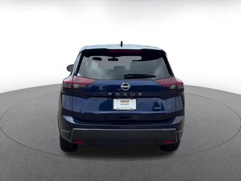 Used 2025 Nissan Rogue SV AWD/4WD image 10