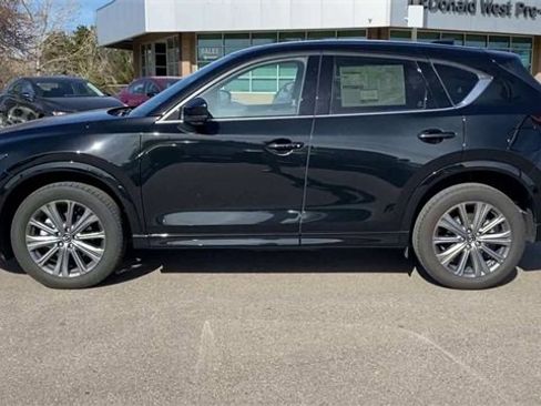 New 2025 MAZDA CX-5 Signature image 5