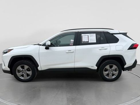 Used 2024 Toyota RAV4 XLE AWD/4WD image 7