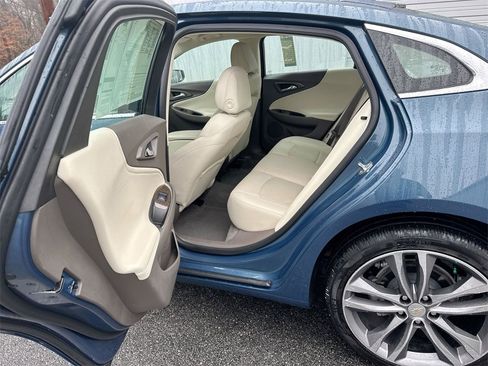 Used 2024 Chevrolet Malibu LT image 28