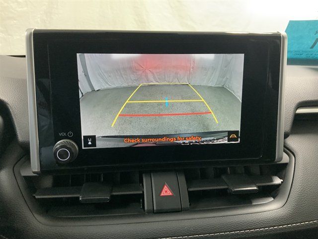 Used 2023 Toyota RAV4 LE AWD/4WD image 30