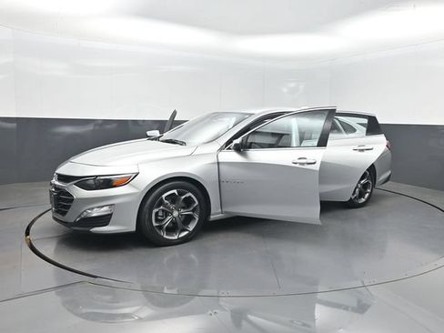 Used 2022 Chevrolet Malibu LT FWD image 39
