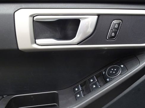 Used 2023 Ford Explorer 4WD Police Interceptor w/ Ultimate Wiring Package image 16