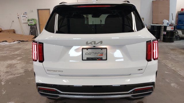 Used 2023 Kia Sorento SX AWD/4WD image 32