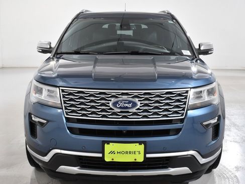 Used 2018 Ford Explorer Platinum image 3