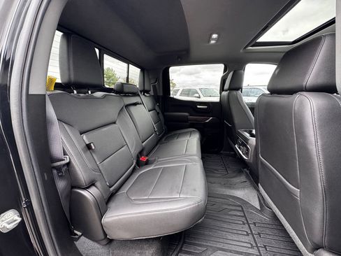 Used 2019 GMC Sierra 1500 SLT w/ SLT Premium Plus Package AWD/4WD image 32