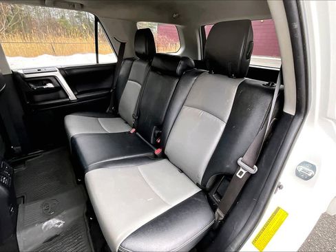 Used 2016 Toyota 4Runner SR5 Premium image 21