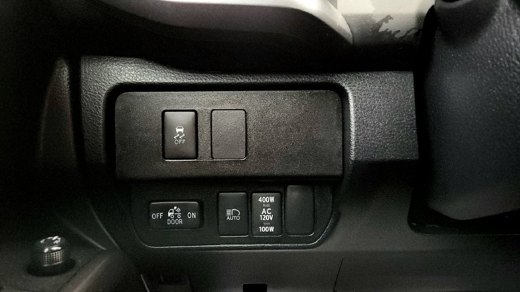 Certified 2022 Toyota Tacoma TRD Off-Road w/ Technology Package AWD/4WD image 31