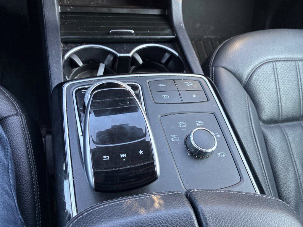 Used 2018 Mercedes-Benz GLS 450 4MATIC image 35