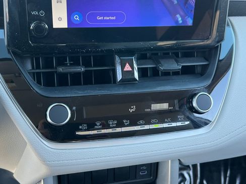 Used 2024 Toyota Corolla Cross L image 24