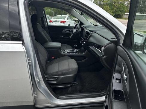 Used 2018 Chevrolet Traverse LT image 21