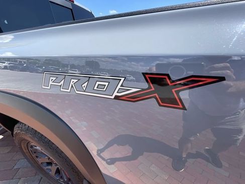 Used 2025 Nissan Frontier Pro-X RWD image 33