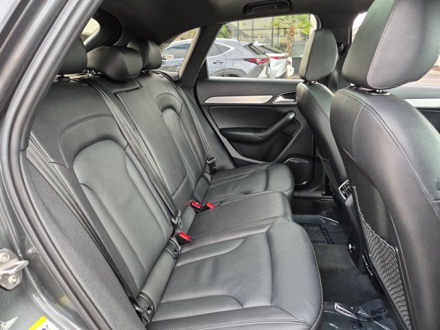 Used 2018 Audi Q3 2.0T Premium Plus w/ Premium Plus Package AWD/4WD image 33