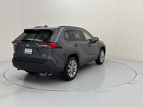 Used 2020 Toyota RAV4 XLE Premium AWD/4WD image 6