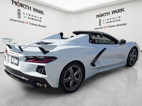 Used 2023 Chevrolet Corvette Stingray Preferred Conv w/ Z51 Performance Package RWD image 5