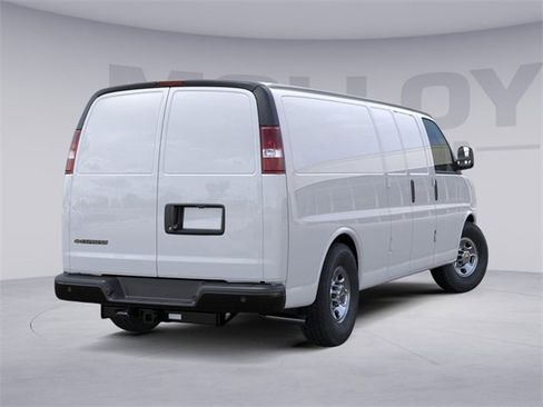 New 2025 Chevrolet Express 3500 Extended w/ Driver Convenience Package image 4