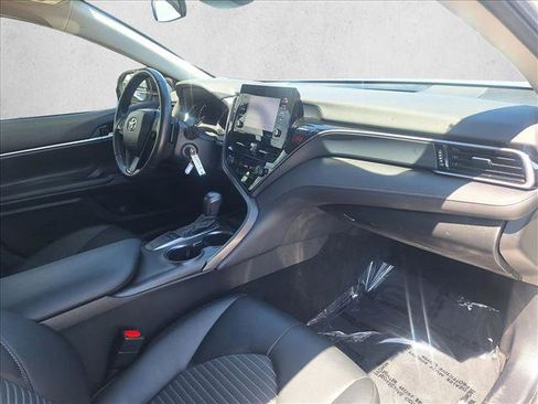 Used 2024 Toyota Camry SE FWD image 19