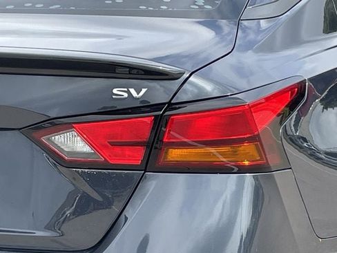 Used 2021 Nissan Altima 2.5 SV FWD image 6