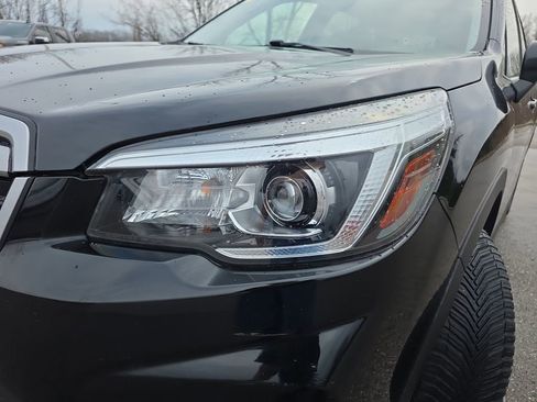 Used 2019 Subaru Forester Premium AWD/4WD image 35