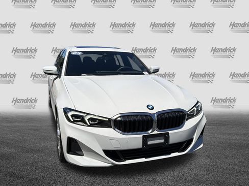 Used 2025 BMW 330i Sedan w/ Premium Package RWD image 7
