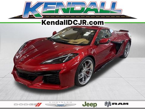 Used 2025 Chevrolet Corvette Z06 RWD image 1