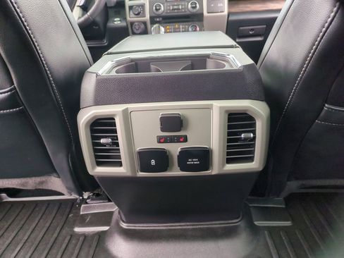 Used 2018 Ford F150 Lariat w/ Equipment Group 502A Luxury image 34