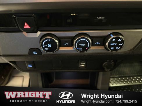 Used 2017 Toyota Tacoma SR5 RWD image 26