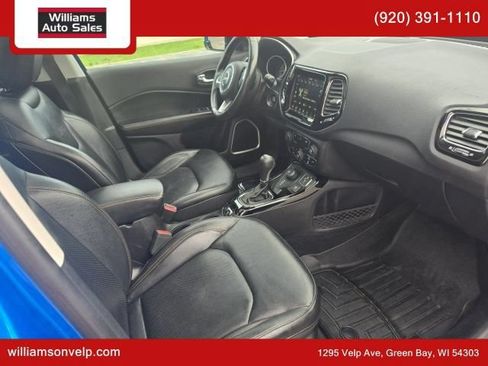 Used 2018 Jeep Compass Limited w/ Navigation Group AWD/4WD image 17