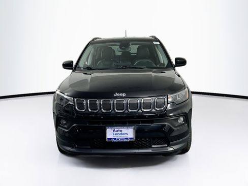 Used 2022 Jeep Compass Latitude AWD/4WD image 2