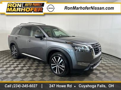Used 2023 Nissan Pathfinder Platinum w/ Cargo Package