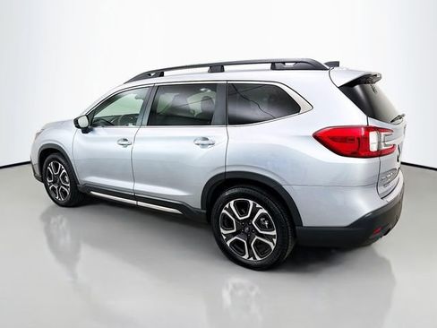 Used 2024 Subaru Ascent Touring image 5
