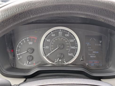 Used 2022 Toyota Corolla LE w/ LE Convenience Package FWD image 23