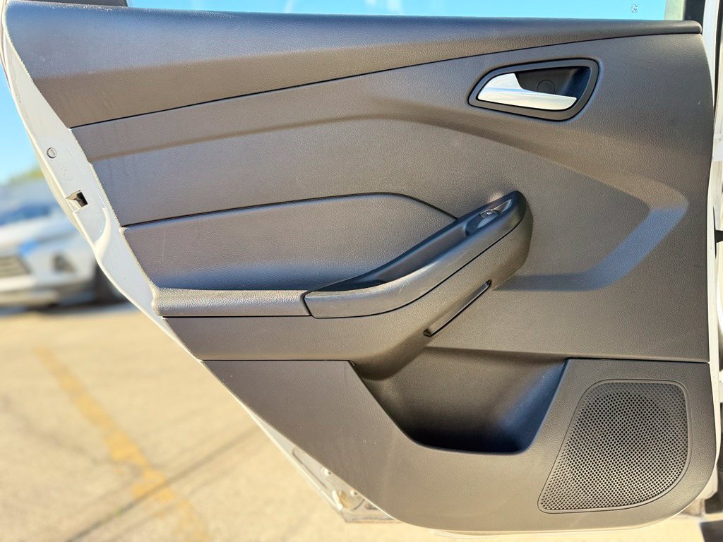 Used 2014 Ford Focus SE FWD image 20