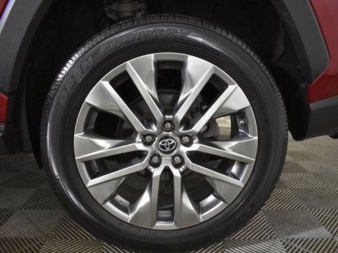 Used 2019 Toyota RAV4 XLE Premium image 41