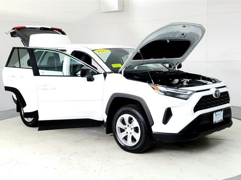Used 2023 Toyota RAV4 LE image 12