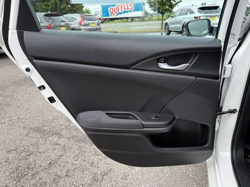 Used 2019 Honda Insight EX image 25