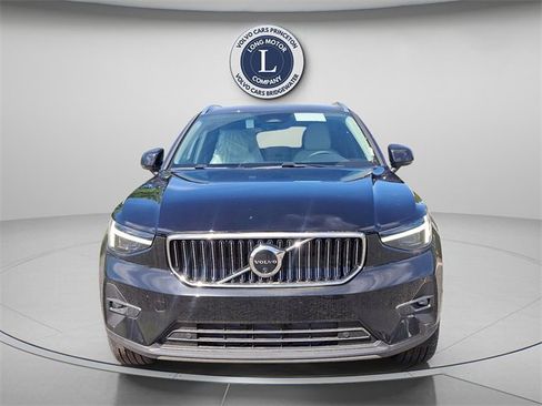 New 2025 Volvo XC40 B5 Ultra w/ Protection Package Premier image 2