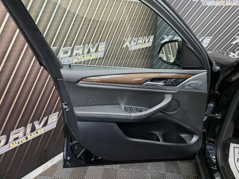Used 2018 BMW X3 xDrive30i image 16