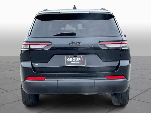 Used 2023 Jeep Grand Cherokee L Altitude image 4