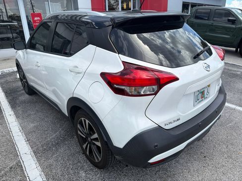 Used 2020 Nissan Kicks SR FWD image 5