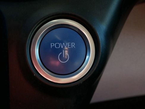 Used 2024 Toyota Sienna XLE image 24