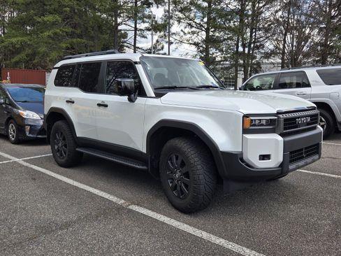 Used 2024 Toyota Land Cruiser image 1