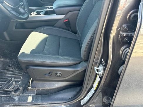 Used 2022 RAM 1500 Big Horn AWD/4WD image 5
