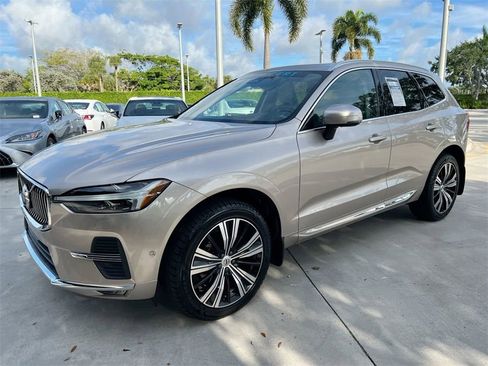 Used 2023 Volvo XC60 B5 Plus w/ Protection Package Premier image 3