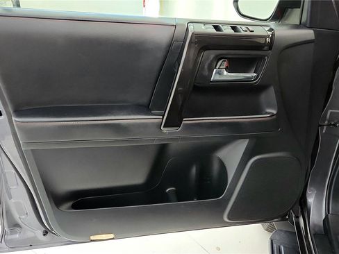 Certified 2023 Toyota 4Runner TRD Off-Road Premium image 33